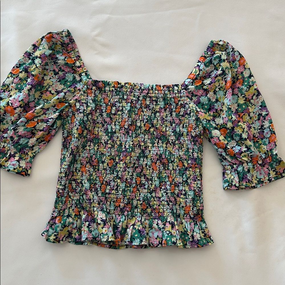 GAP Multicolor Floral Smocked Blouse size medium - Picture 2 of 8